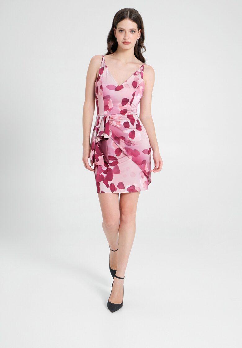 Rinascimento csinos nőies szabású ruha 