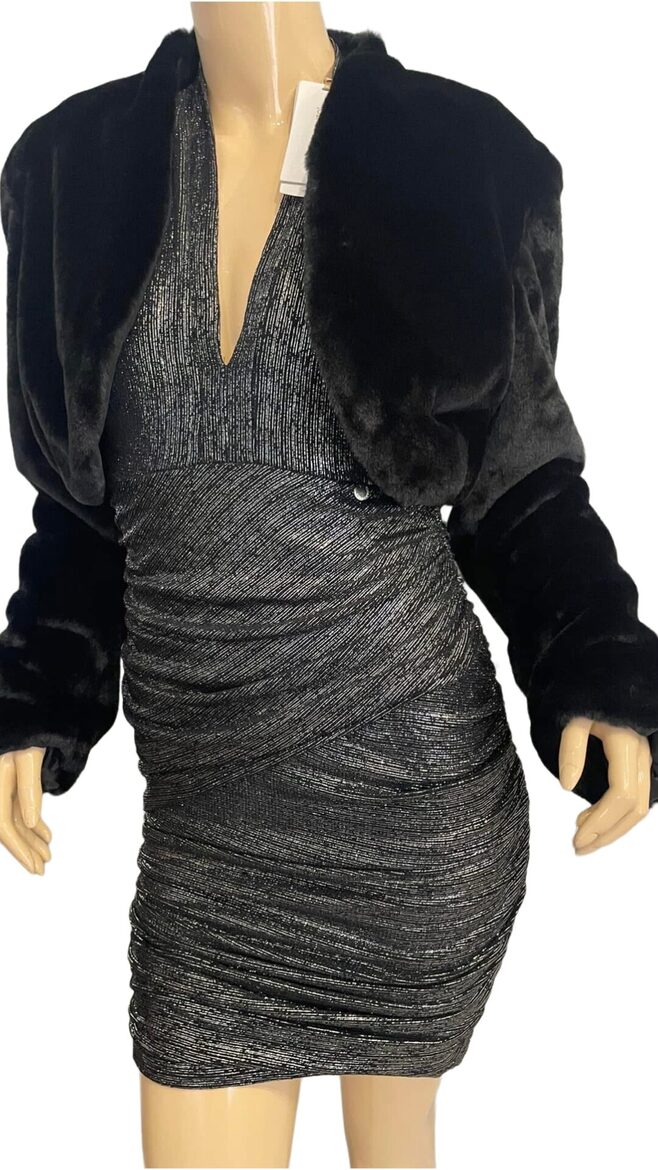 Rinascimento elegáns rövidebb fazonú női bunda 