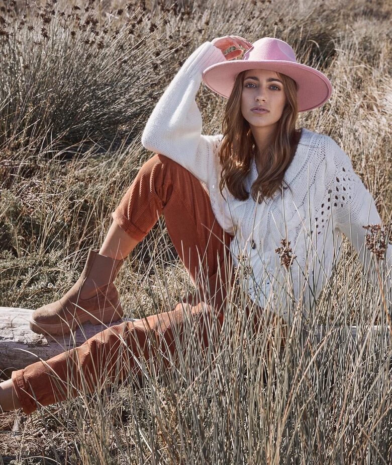 Rinascimento kordbársony szűk szárú női nadrág 