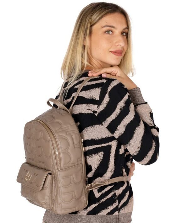 Byblos monogramos háti táska 