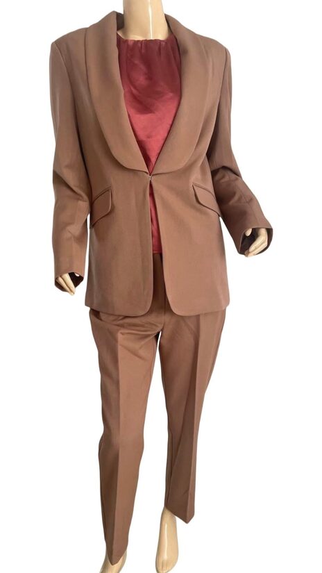 Rinascimento csinos barna női nadrág 