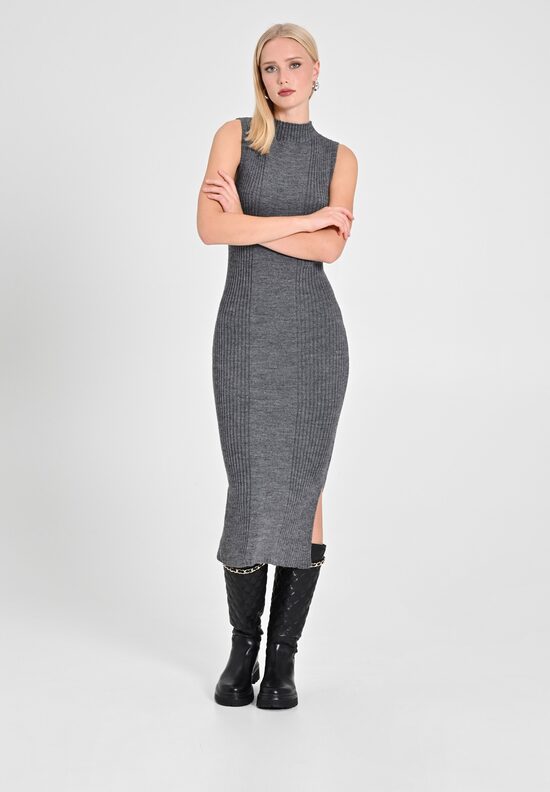 Rinascimento csinos szürke kötött női ruha 