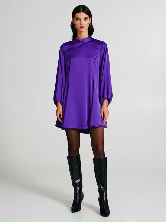 Rinascimento Viola csinos lila szatén női ruha XS-es