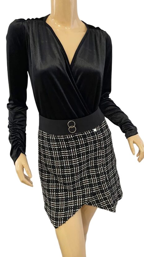 Rinascimento csinos fekete átlapolt bársony body