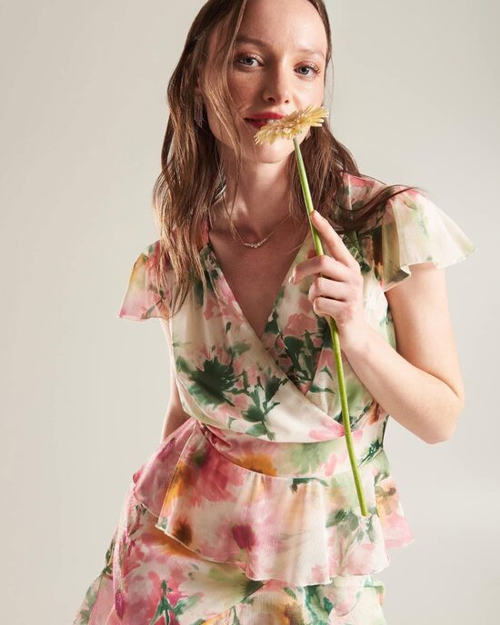 Rinascimento virágos átlapolt női blúz