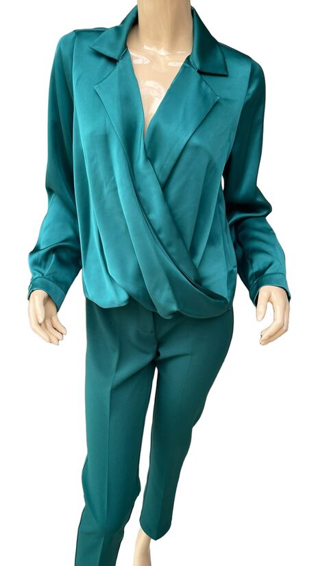 Rinascimento átlapolt elegáns zöld női blúz