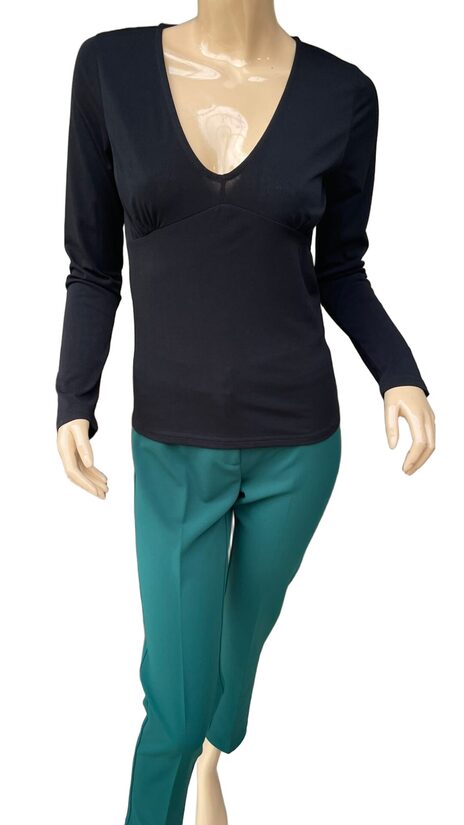 Rinascimento elasztikus V nyakú csinos fekete női felső