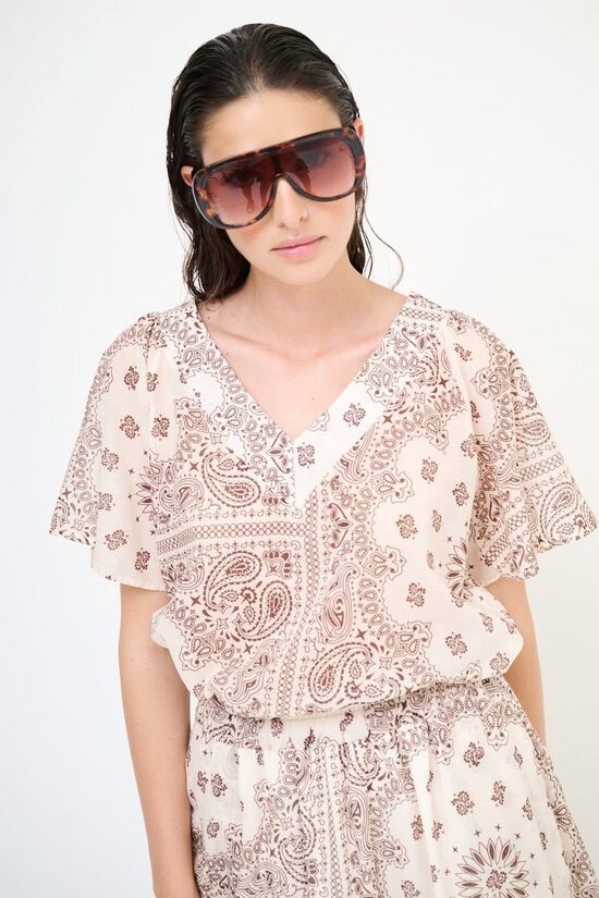 Cherry Blue paisley mintás V nyakú nyári női blúz